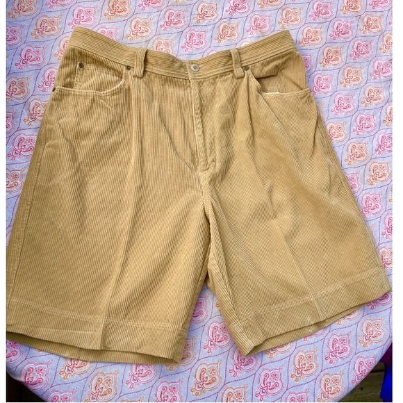 SOLD Men’s Mustard Tan/Khaki Silk Shorts - Picture 5 of 12